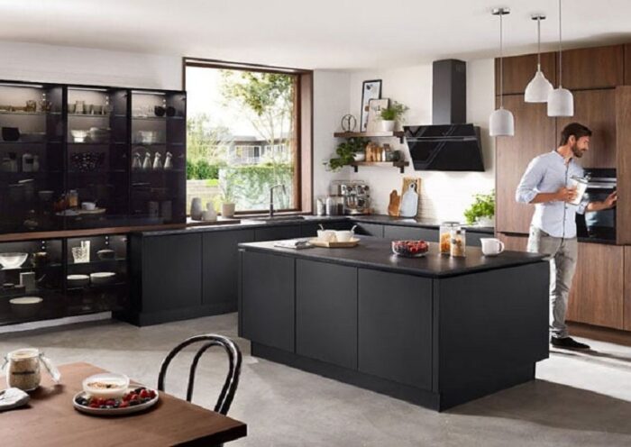 Square Kitchens in Chesterfield,
